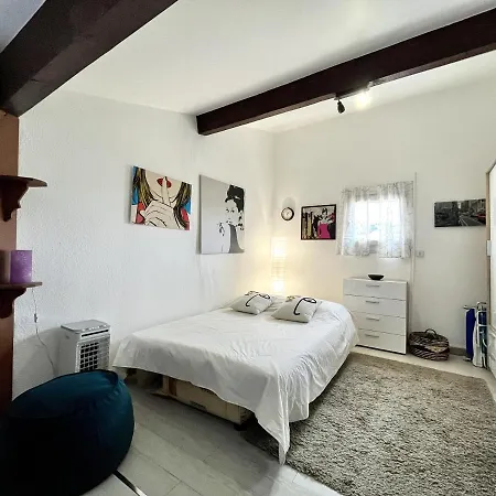 Joli T1 De 40m² A Calvi, Vue Mer, Avec Mezzanine Et Parking Apartment *