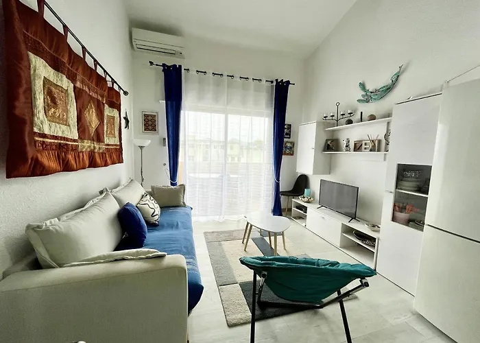 Joli T1 De 40m² A Calvi, Vue Mer, Avec Mezzanine Et Parking Apartment