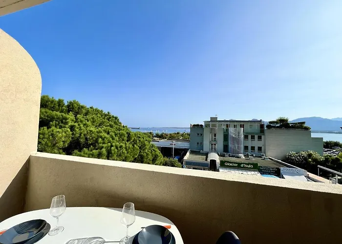 Joli T1 De 40m² A Calvi, Vue Mer, Avec Mezzanine Et Parking Apartment Calvi (Corsica)